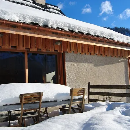 Hotel Chalet Lingayoni Oz