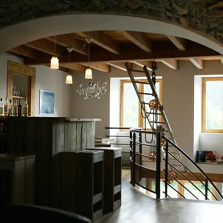 Chalet Lingayoni Hotel